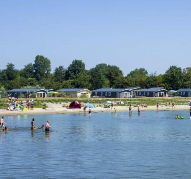 Bj Chalets - Robbengat 68 - Gezellige Chalet Op Vakantiepark Lauwersoog! Vroege Incheck! Exterior photo